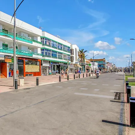 Oasis Royal Apartament