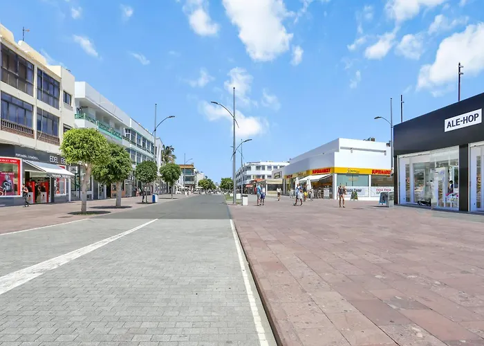 Oasis Royal 公寓 *