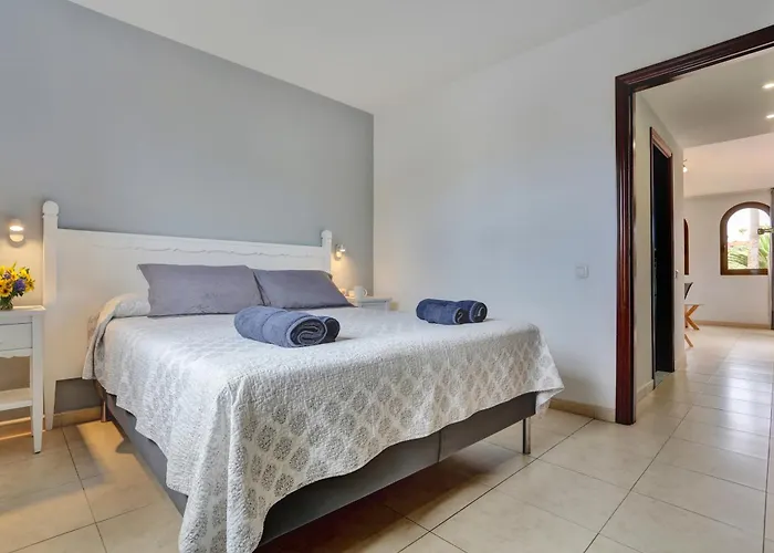 Oasis Royal Κοραλέχο